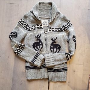 Aritzia tna lambswool zip up sweater